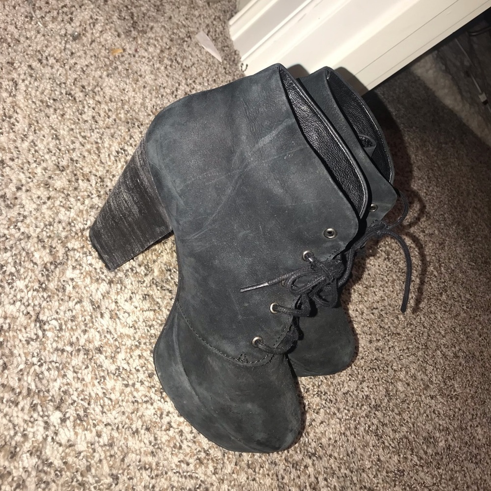 Steve Madden